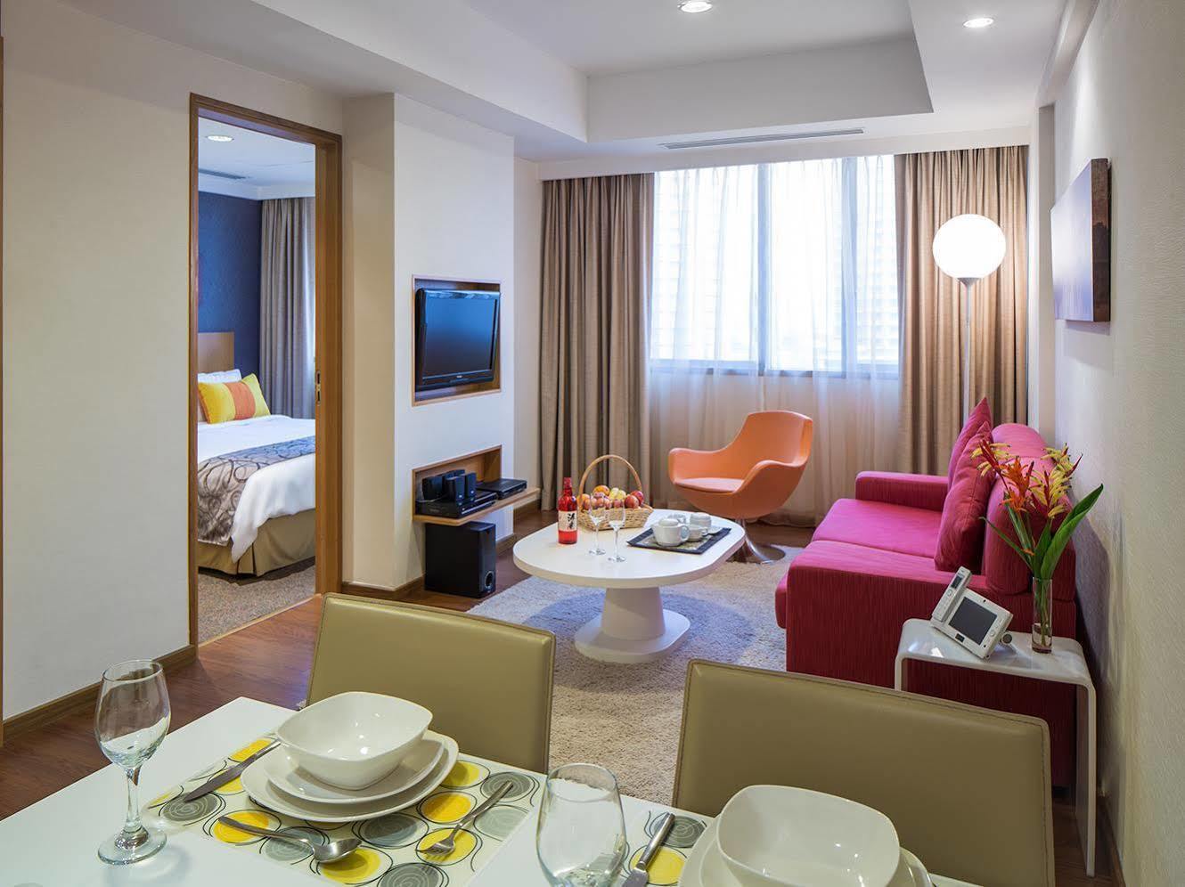 Park Avenue Clemenceau Aparthotel Singapura Exterior foto